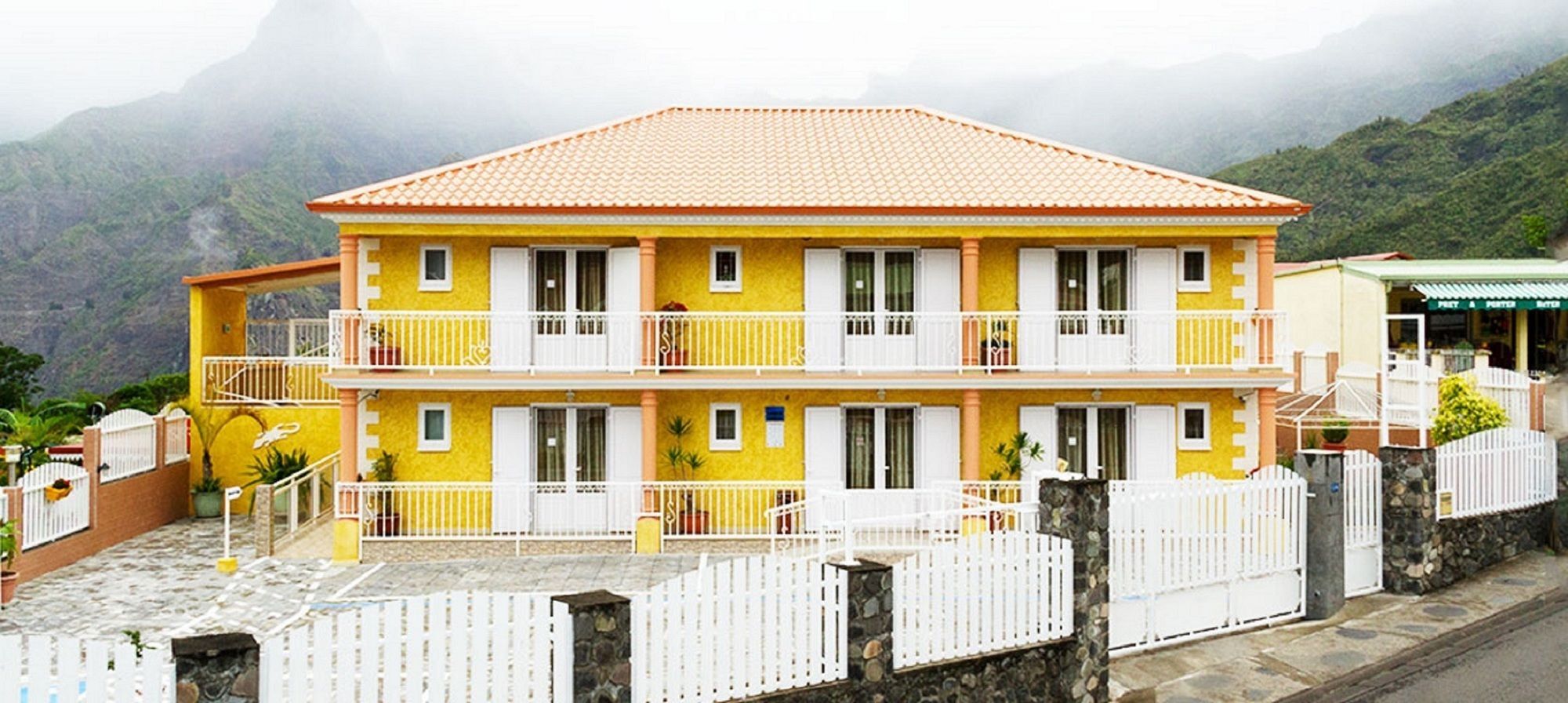 Residence Hoteliere Otroiza Силао Экстерьер фото